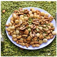 Mixed Nuts - Hỗn hợp hạt dinh dưỡng 5 loại hạt: Macca, hạnh nhân, óc chó, hạt điều và hạt bí xanh, đã sấy chín, tách vỏ 500gr